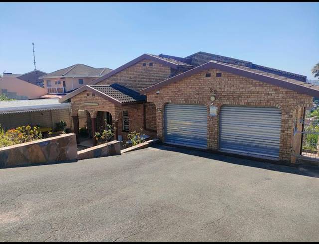 3 BEDROOM HOUSE FOR SALE IN SHALLCROSS